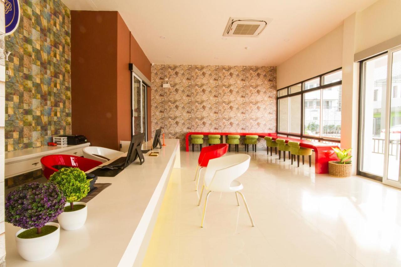 Bestiny Hotel & Restaurant Phetchabun Exteriör bild