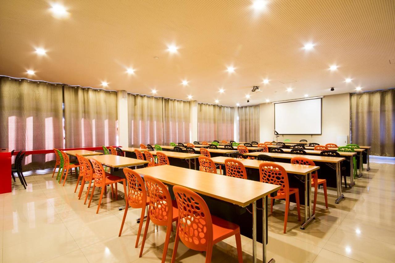 Bestiny Hotel & Restaurant Phetchabun Exteriör bild